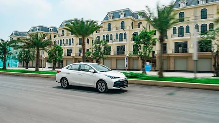 thue xe du lịch 4 chỗ bến tre